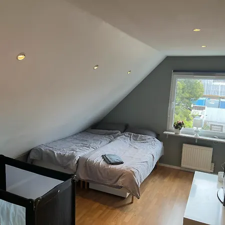 Ocean Star Limhamn Homestay *